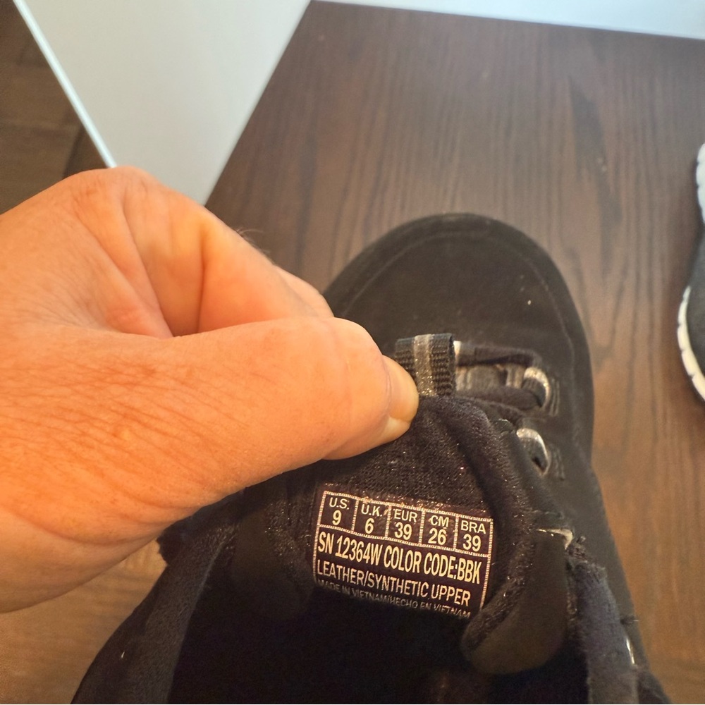 Womens 9 Skechers shoes air cooled memory foam casual black - Picture 5 of 5